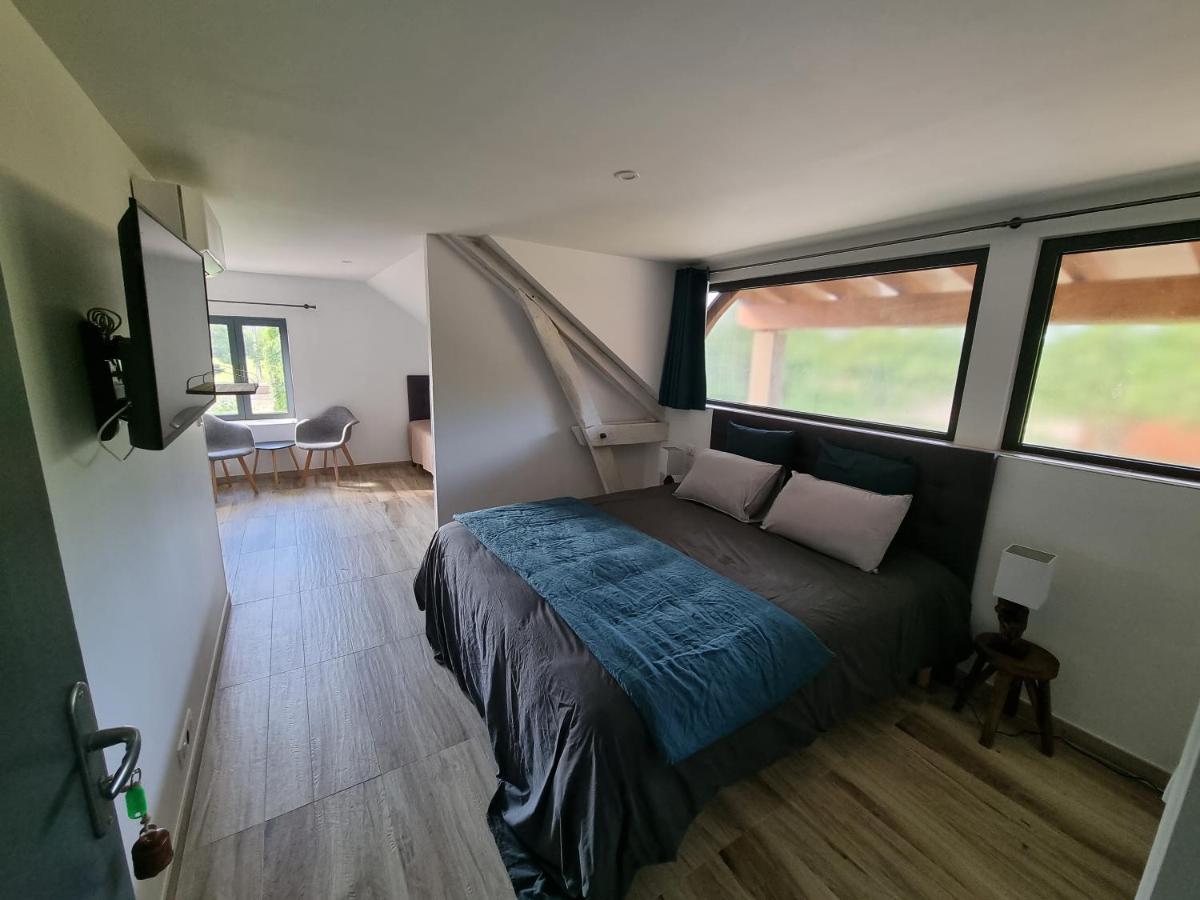 Le 4 Bed & Breakfast Монтиняк Екстериор снимка