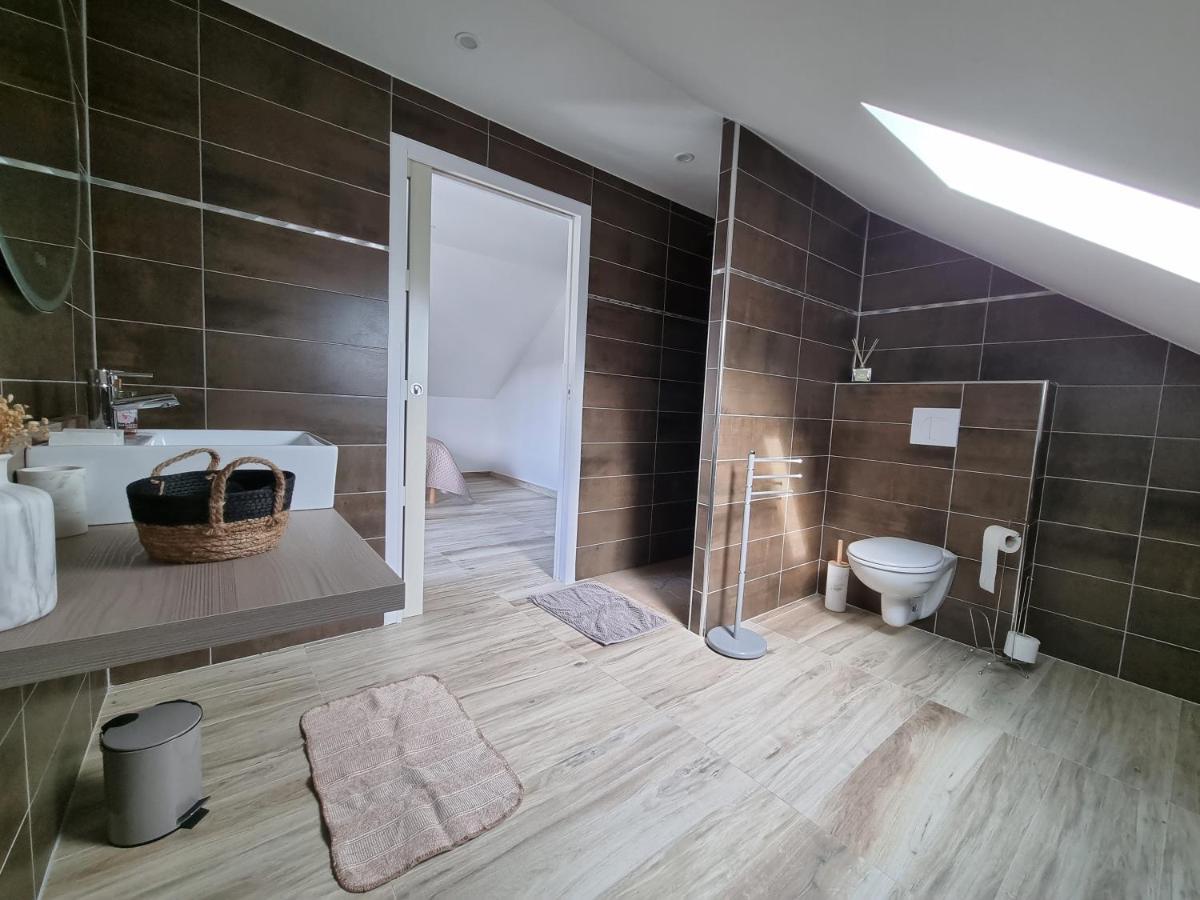 Le 4 Bed & Breakfast Монтиняк Екстериор снимка
