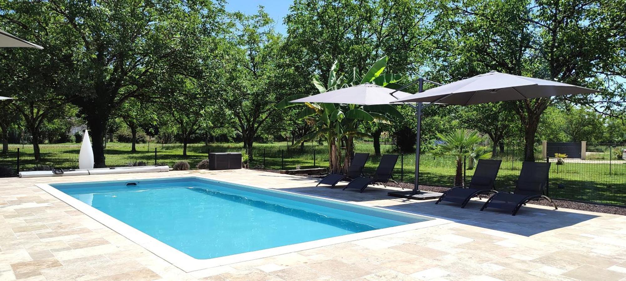 Le 4 Bed & Breakfast Монтиняк Екстериор снимка